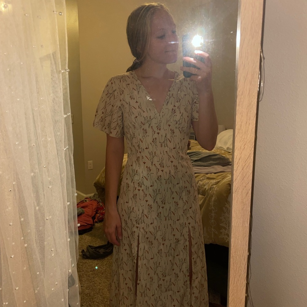 💕Motif Dress💕 - Picture 4 of 4